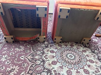 Oranzove taburetky - 6