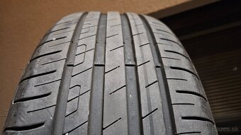 Goodyear Efficient Grip Performance 205 55 R17 letné pneu - 6