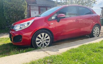 Kia Rio Hatchback - 6
