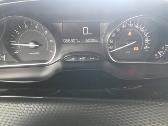 Peugeot 208 Style - 6