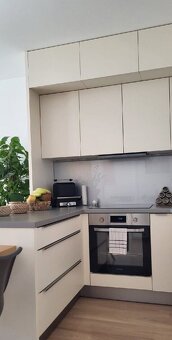 Na prenájom nový 2 izbový byt, balkón, Novomestská, Trnava. - 6