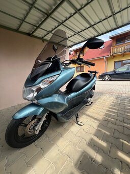 Predám skúter Honda PCX 125 2012 - 6