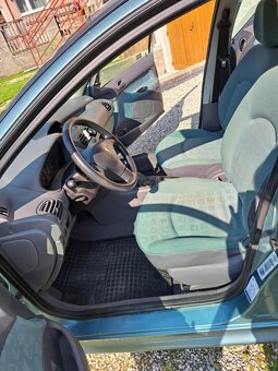 Peugeot 206 1,4 benzín - 6