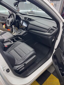 Honda Crv 2,0 benzin/hybrid 4x4 black edition - 6