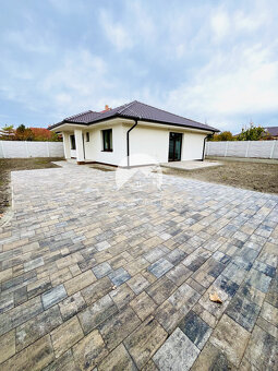 Reality KOMPLEX s.r.o., Vám ponúka na predaj moderný 4-izbov - 6