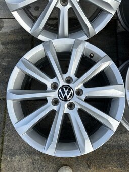 ✅ 5x112 r17 Helsinki Passat b8 - 6
