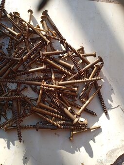 Staré mosadzné šrubky šroby - 6