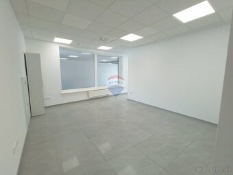 Obchodný priestor v centre mesta NA PRENÁJOM - 6