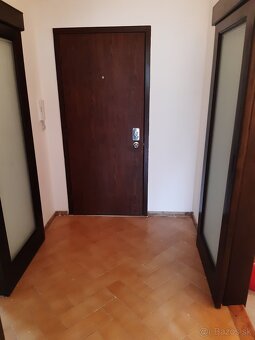 Predaj 2izb. bytu v priamom centre mesta Levice - 6