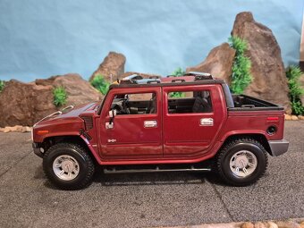 Prodám model 1/18 Hummer H2 - 6