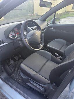 Peugeot 207 1.4 VTi Active (2010) - 6