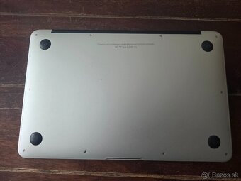 Predám Apple Macbook Air 11 palcový 2012 procesor core i5 - 6
