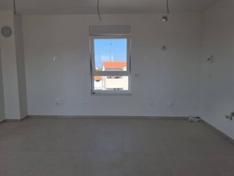 CHORVÁTSKO - 4 izbové apartmány s priestrannými pivnicami - - 6