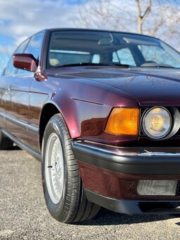 BMW E32 750i Brokatrot - 6