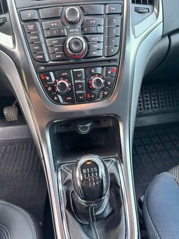 Opel Astra 1,4 Turbo - 6