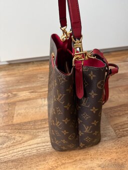 Kabelka Louis Vuitton falzifikát - 6