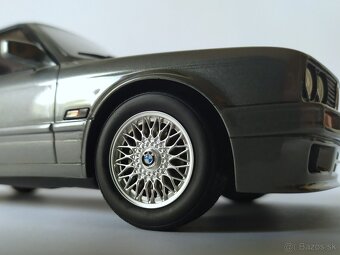BMW E30 Touring - 1:18 - 6