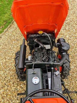 Traktor Kubota b7000 z roku 1999 - 6
