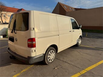 Volkswagen Transporter T5 1,9 TDi - 6