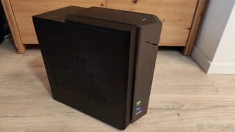 Predám hernú PC zostavu bez CPU, RAM, SSD a chladiča - 6