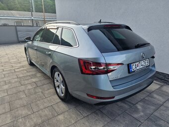 Škoda Superb kombi - 6