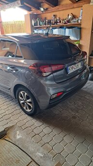 Hyundai i20 1.2 benzín Top stav - 6