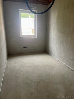 Moderný rodinný dom pod lesom Nitrianske Hrnčiarovce - 6