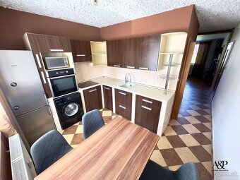NA PRENÁJOM 3 IZB. BYT V CENTRE MESTA, 64M2, HVIEZDOSLAVOVA - 6
