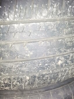 Bridgestone 235/60 R18 - 6