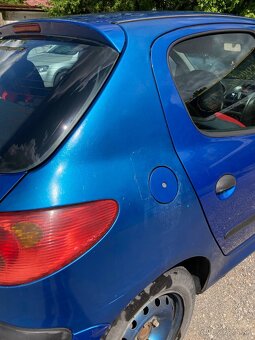 Predám peugeot 206 - 6