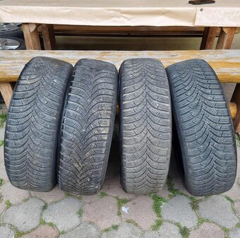 Zimné pneumatiky 185/65 R15 na plechových diskoch R15 4x108 - 6