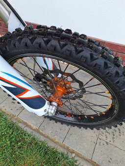 KTM SX-F 450 (2022) – TOP STAV - 6