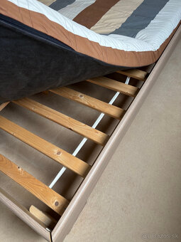 Manželská posteľ - 6