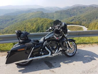 Harley Davidson street glide CVO - 6