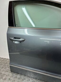 Škoda Superb II 2 2008- pravé predné dvere - 6