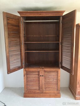 Skriňa z masívu - 6