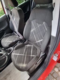 Opel Corsa E 1,4 benzin-plyn 90PS - 6