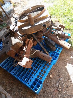Rozpredám Zetor - 6