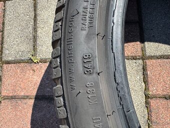Pirelli SOTTOZERO WINTER 240 225/40 R18 - 3 pneumatiky - 6
