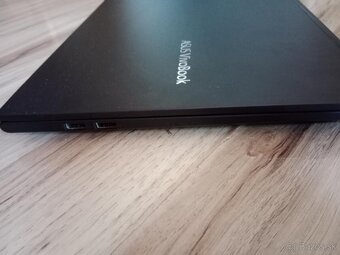 Predám Asus Vivobook 15 K513EA - 6