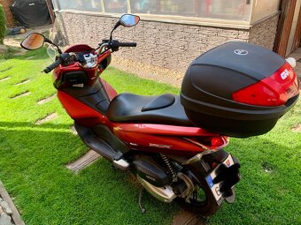 Predám Hondu PCX 125 vo vybornom stave - 6