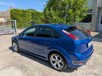 Ford Focus ST 2.5 - 6