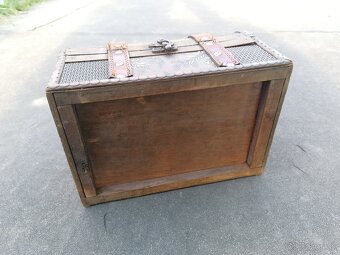 Predám starožitná drevená šperkovnica - 6