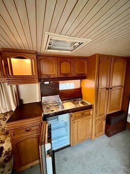 Karavan obytný prives Hobby de luxe - 6