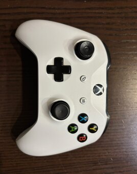 Xbox One S 1TB s ovladačom a 4 hrami - 6
