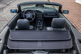 BMW Rad 3 E36 318i 85kW Cabrio - 6