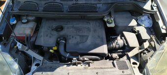 Ford FOCUS C-MAX - 6