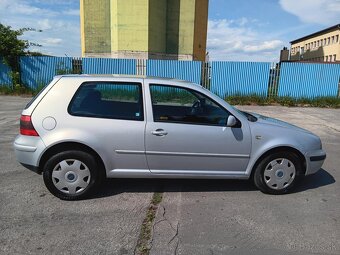 Volkswagen Golf IV - 6