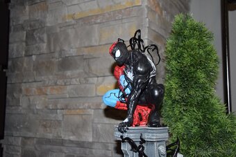 Spider-Man & Venom LED osvetlena figurka - 6