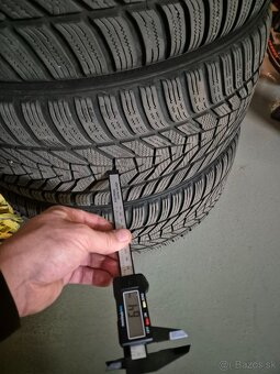 Zimné Hankook 245/35R20 - 6
